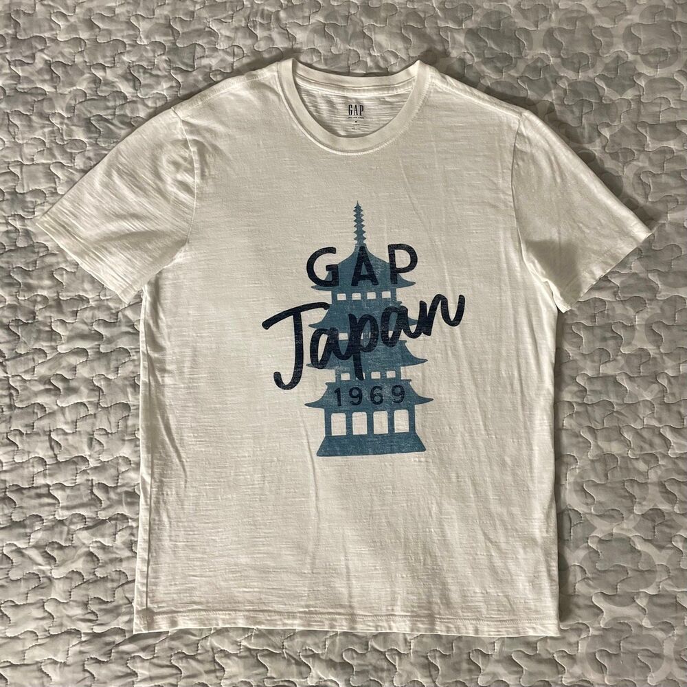 [Size Medium] GAP Japan 1969 Men's Offwhite/White/Navy T Shirt